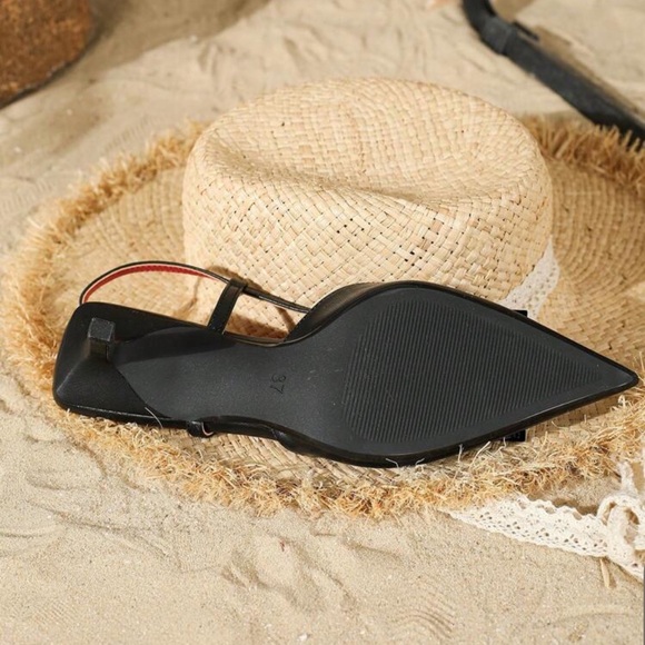 Elegant Black & Red Women's high-heeled sandals with pointed toe and thin strap - Picture 3 of 5